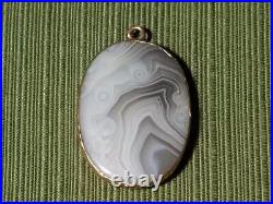 14K Solid Yellow Gold Banded Marbled Agate Pendant