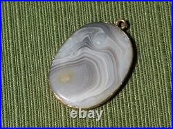 14K Solid Yellow Gold Banded Marbled Agate Pendant