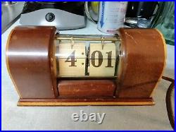 Antique 1937 New Haven Time Flip Clock All Original Art Deco Wood & Glass