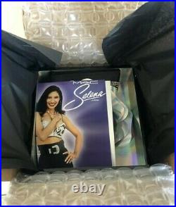 Mac Selena Quintanilla La Reina Collector's Vault 15pc PR Flower Box Set