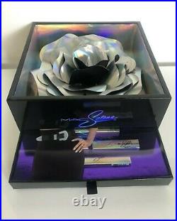 Mac Selena Quintanilla La Reina Collector's Vault 15pc PR Flower Box Set