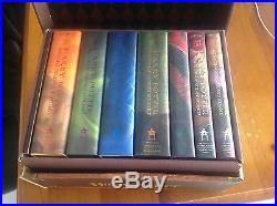 NEW Harry Potter Set in a Hogwarts Trunk, with all 7 Hardcover Books USA EDITI