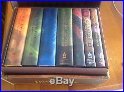 NEW Harry Potter Set in a Hogwarts Trunk, with all 7 Hardcover Books USA EDITI