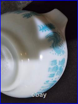 Rare REVERSE Pyrex Amish Butterprint Cinderella Bowls Turquoise on White