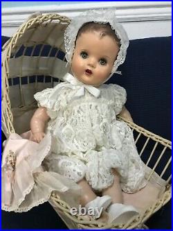 Vintage 1940s composition vinyl beautiful baby doll arms legs ALL squeaks 23