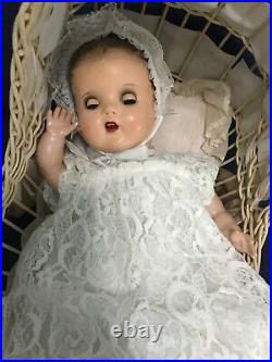 Vintage 1940s composition vinyl beautiful baby doll arms legs ALL squeaks 23