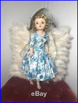 Vintage 1950s Madame Alexander Cissy Doll All Original With Her Box