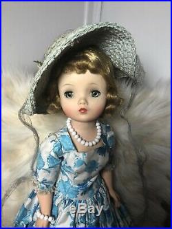 Vintage 1950s Madame Alexander Cissy Doll All Original With Her Box