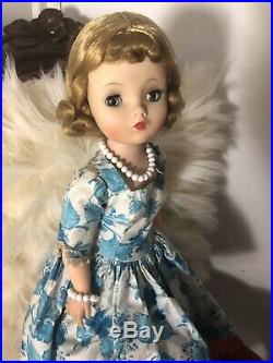 Vintage 1950s Madame Alexander Cissy Doll All Original With Her Box