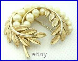 Vtg 1960s Crown Trifari Brooch Laurel Leaf Off White Faux Pearls Gold Tone Metal