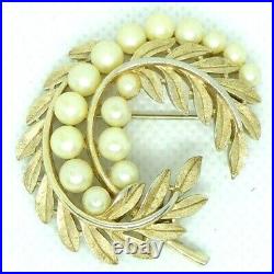 Vtg 1960s Crown Trifari Brooch Laurel Leaf Off White Faux Pearls Gold Tone Metal